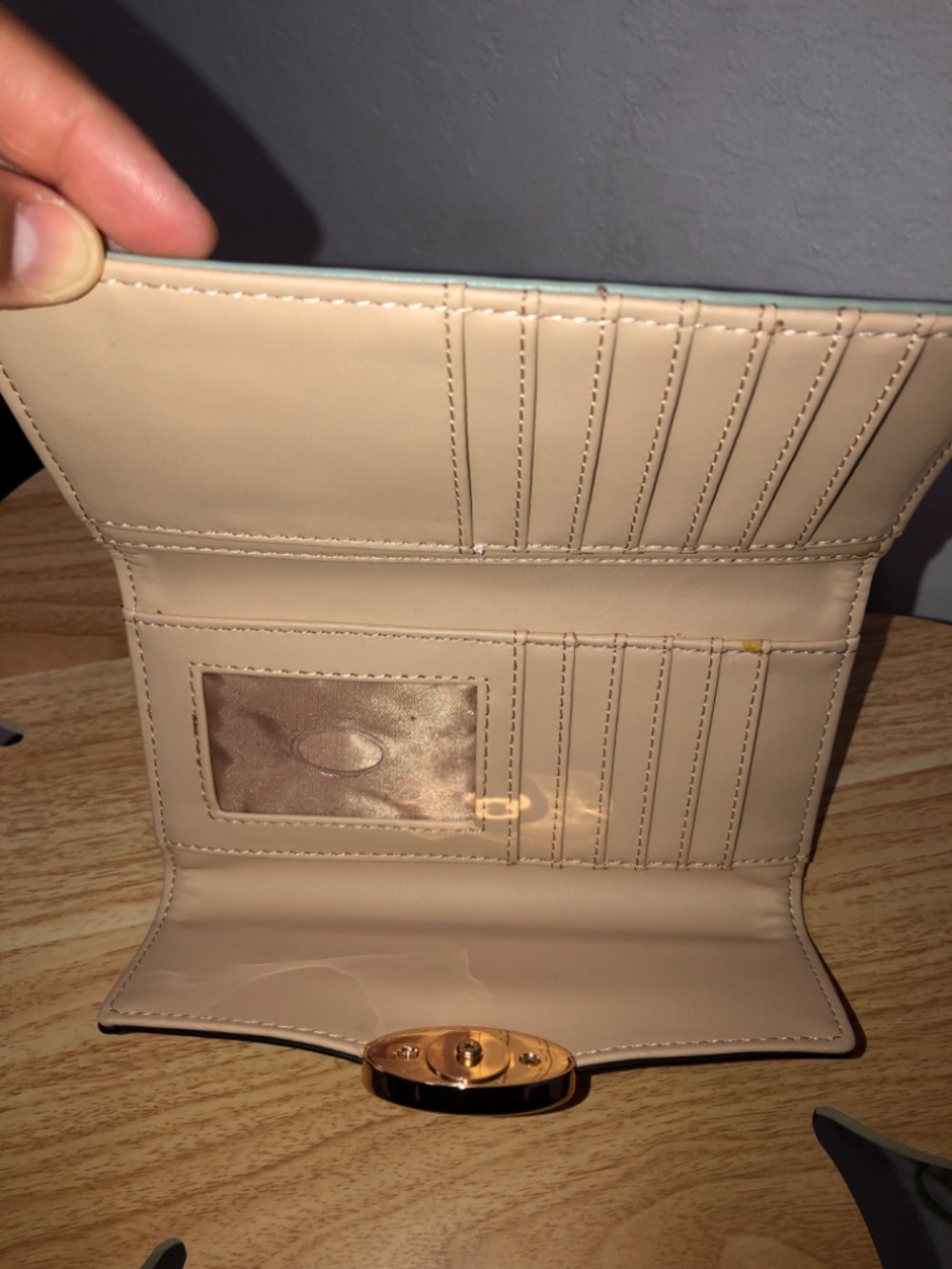 GUESS Woman Wallet - Picture 5 of 7